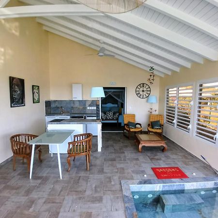 Grand-Bourg  Aux Colibris Amoureux : Loft De Standing Avec Vue Mer מראה חיצוני תמונה