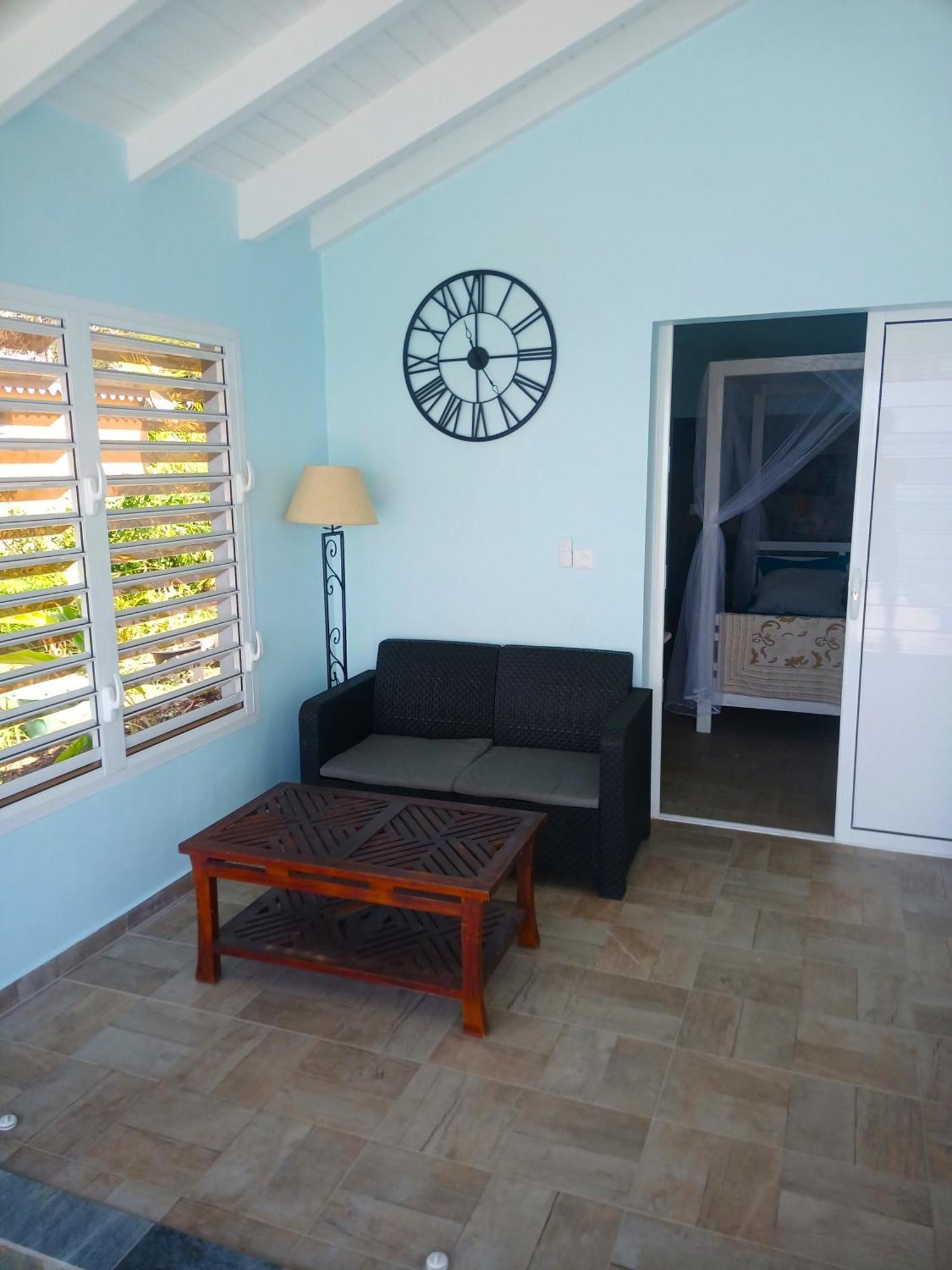 Grand-Bourg  Aux Colibris Amoureux : Loft De Standing Avec Vue Mer מראה חיצוני תמונה